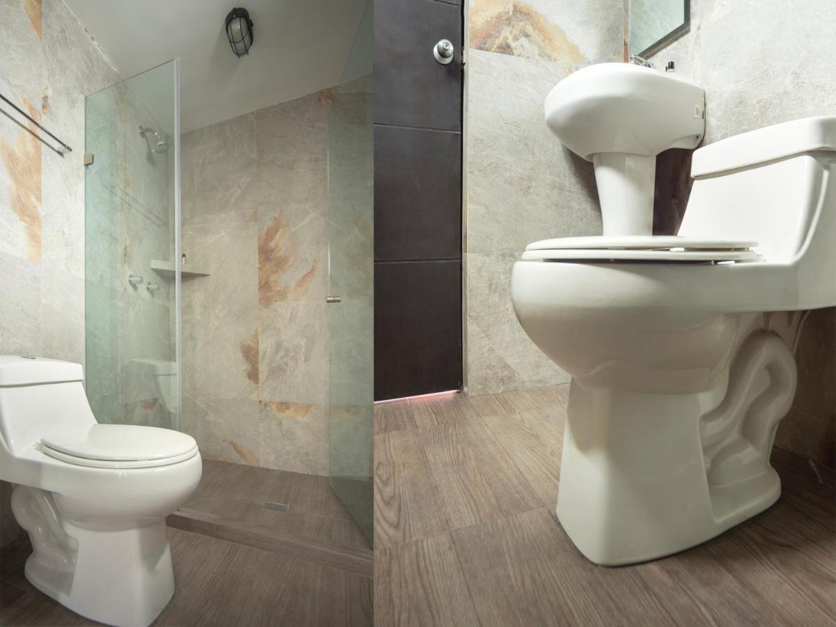 Adhoc Express Hotell Monterrey Exteriör bild