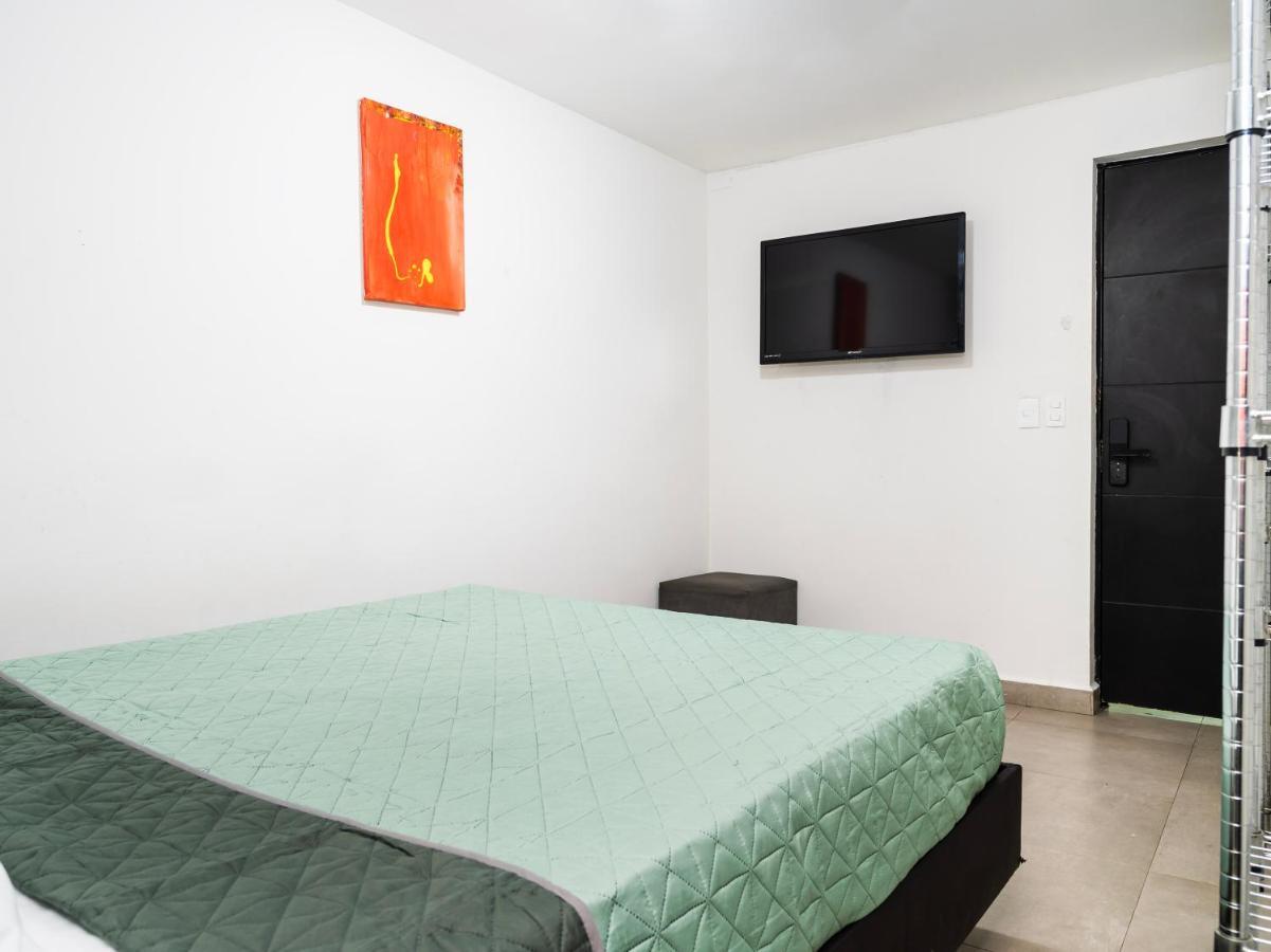 Adhoc Express Hotell Monterrey Exteriör bild