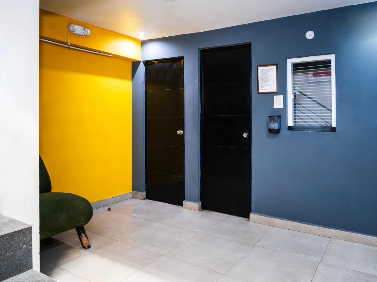 Adhoc Express Hotell Monterrey Exteriör bild